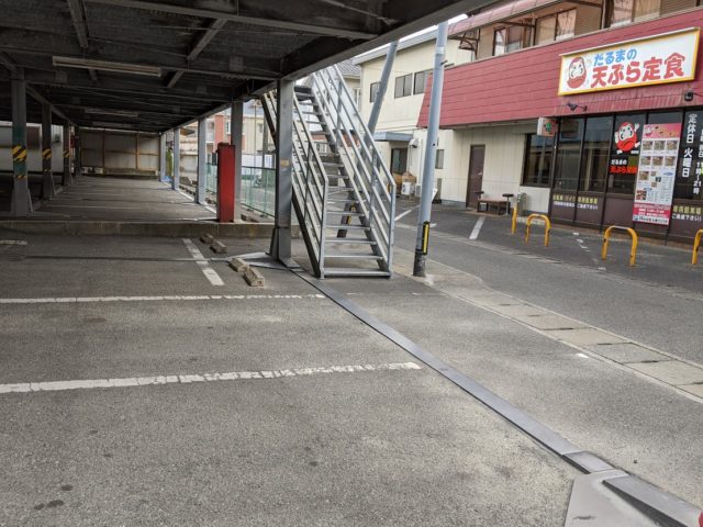 だるまの天ぷら定食専用駐車場
